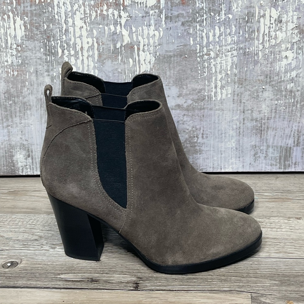 MARC FISHER Saint Suede Ankle Boots 9.5 NWOB